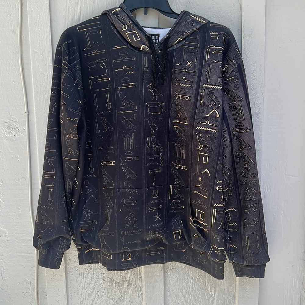 Hoodie lab sz L petroglyphs sweater